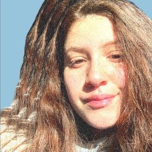 Meet your Posher, Alyssa